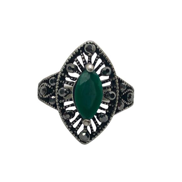 Silver and Green Rhinestone Statement Ring - Size 6.5 - Picture 3 of 6